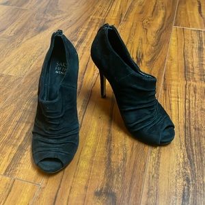 Saks Fifth Avenue Black Suede heels - size 8W